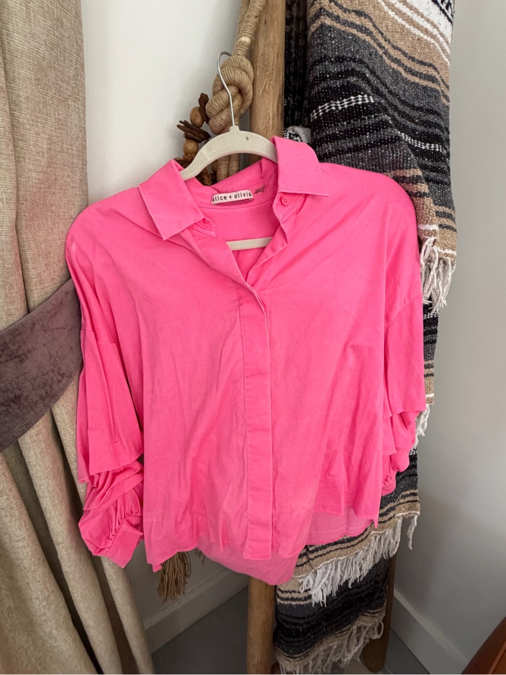 Alice + Olivia Hot Pink Ruffle Sleeve Button-Down Blouse Size S/P